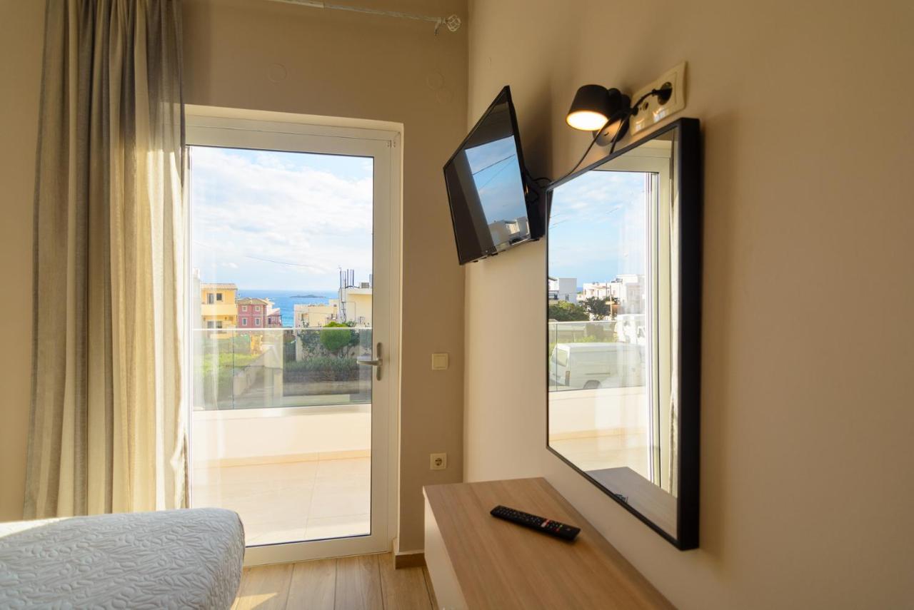 Vakakis Family Luxury Studios Palaiochora Exterior photo