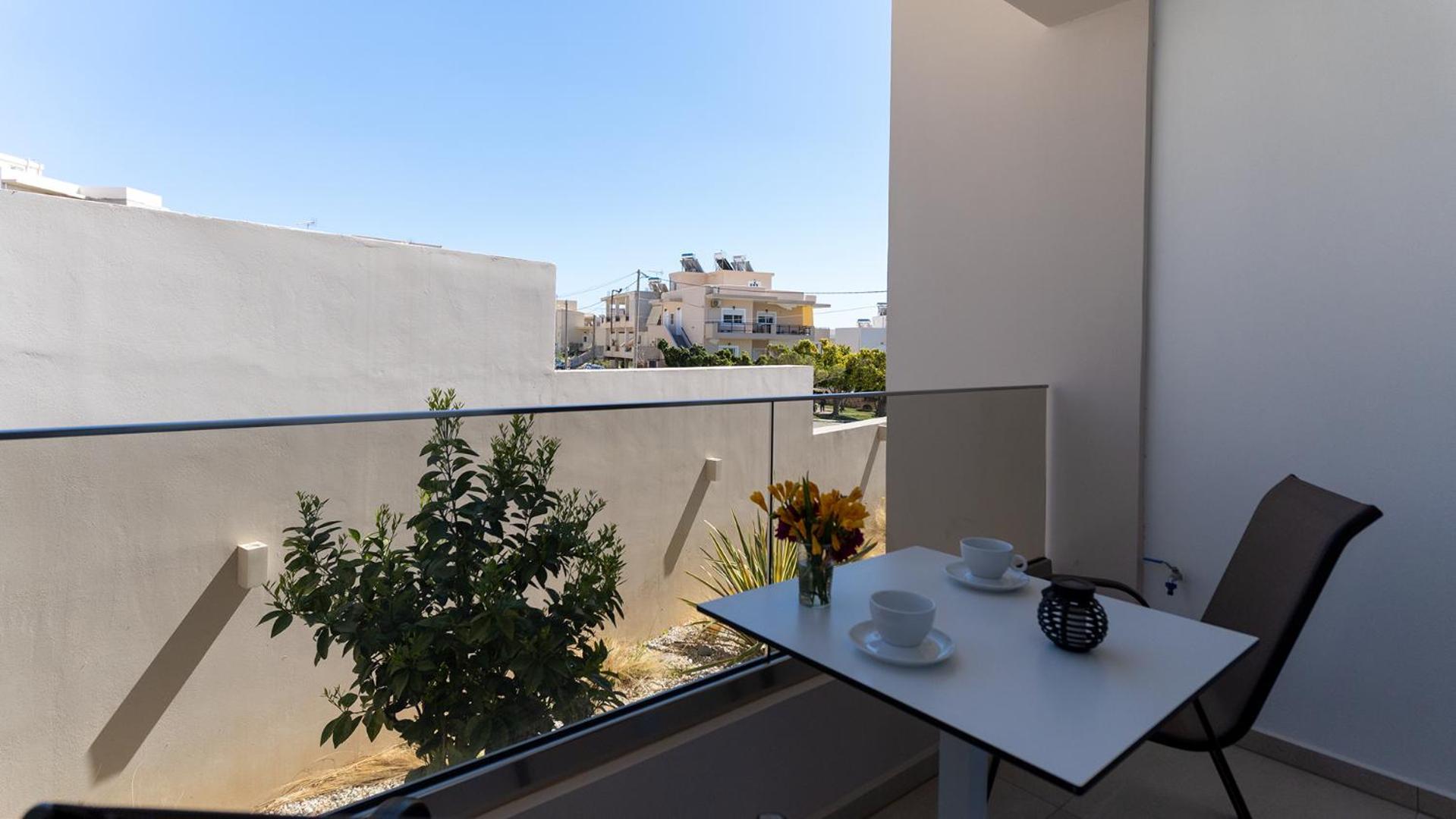Vakakis Family Luxury Studios Palaiochora Exterior photo